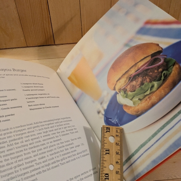 Great Burgers Cookbook - Mouthwatering Recipes Pre-owned - Picture 5 of 7